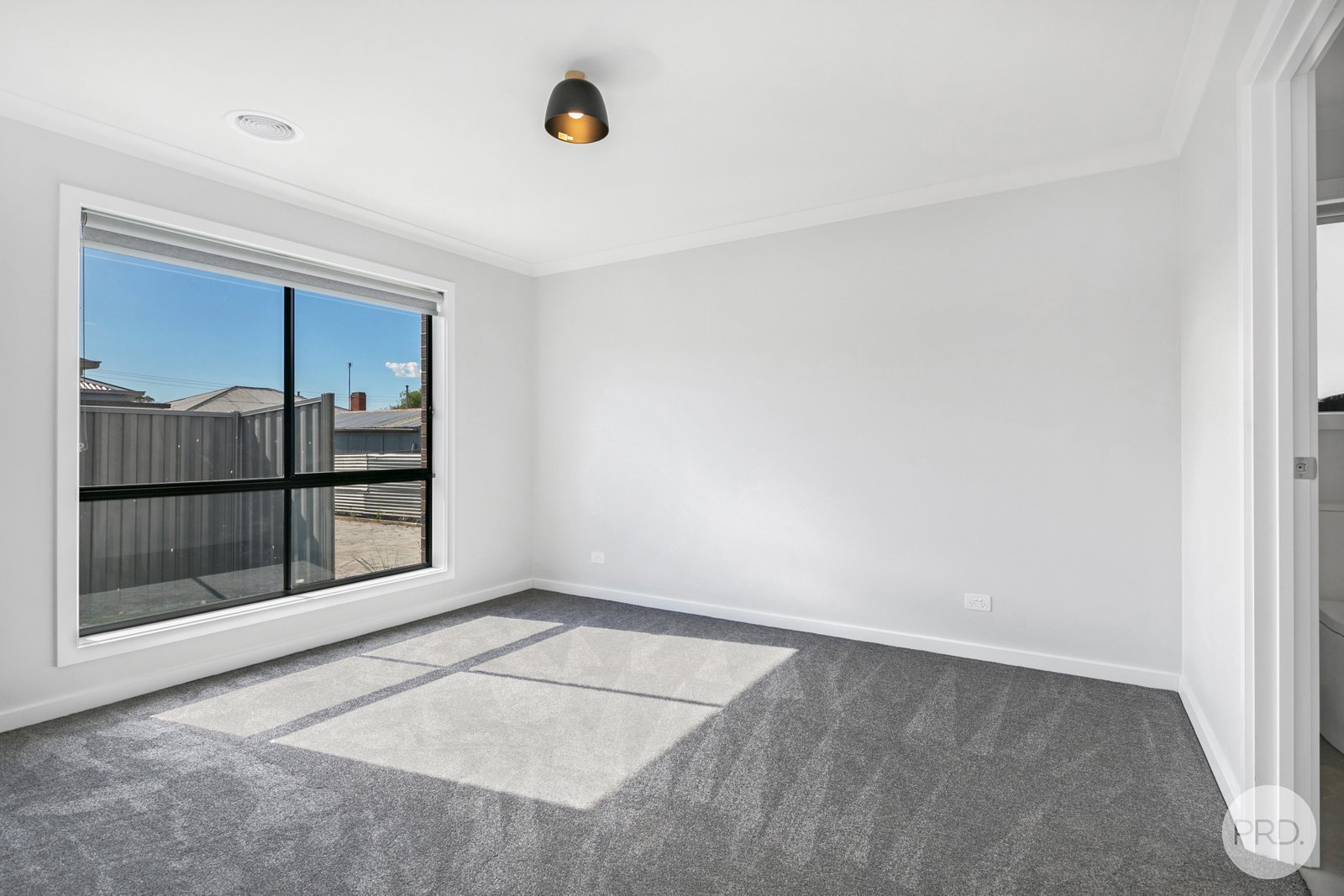 2/36A Spencer Street SEBASTOPOL 6