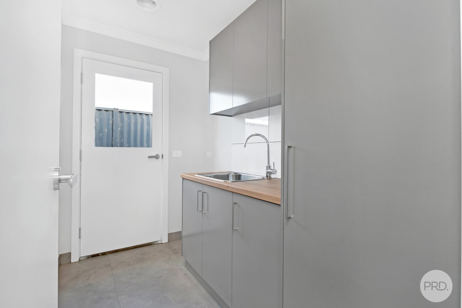 2/36A Spencer Street SEBASTOPOL 11