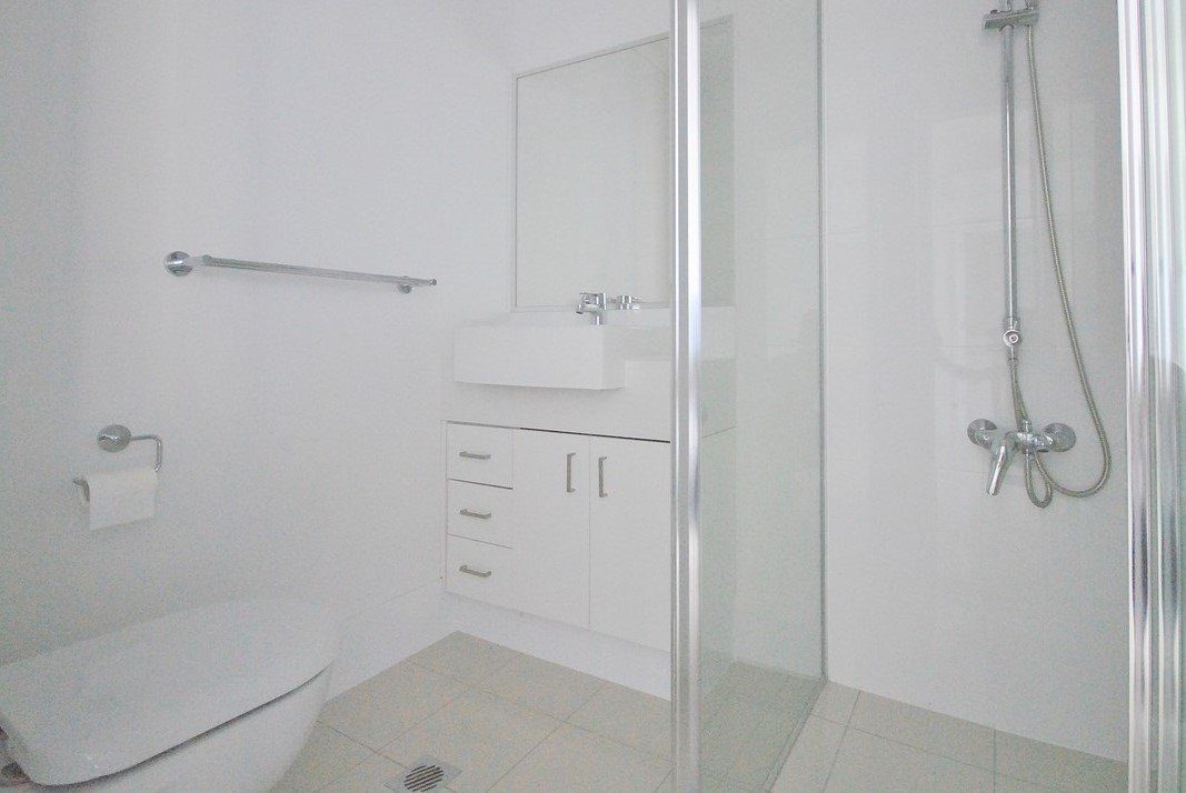 2/37-39 Central Street LABRADOR 9