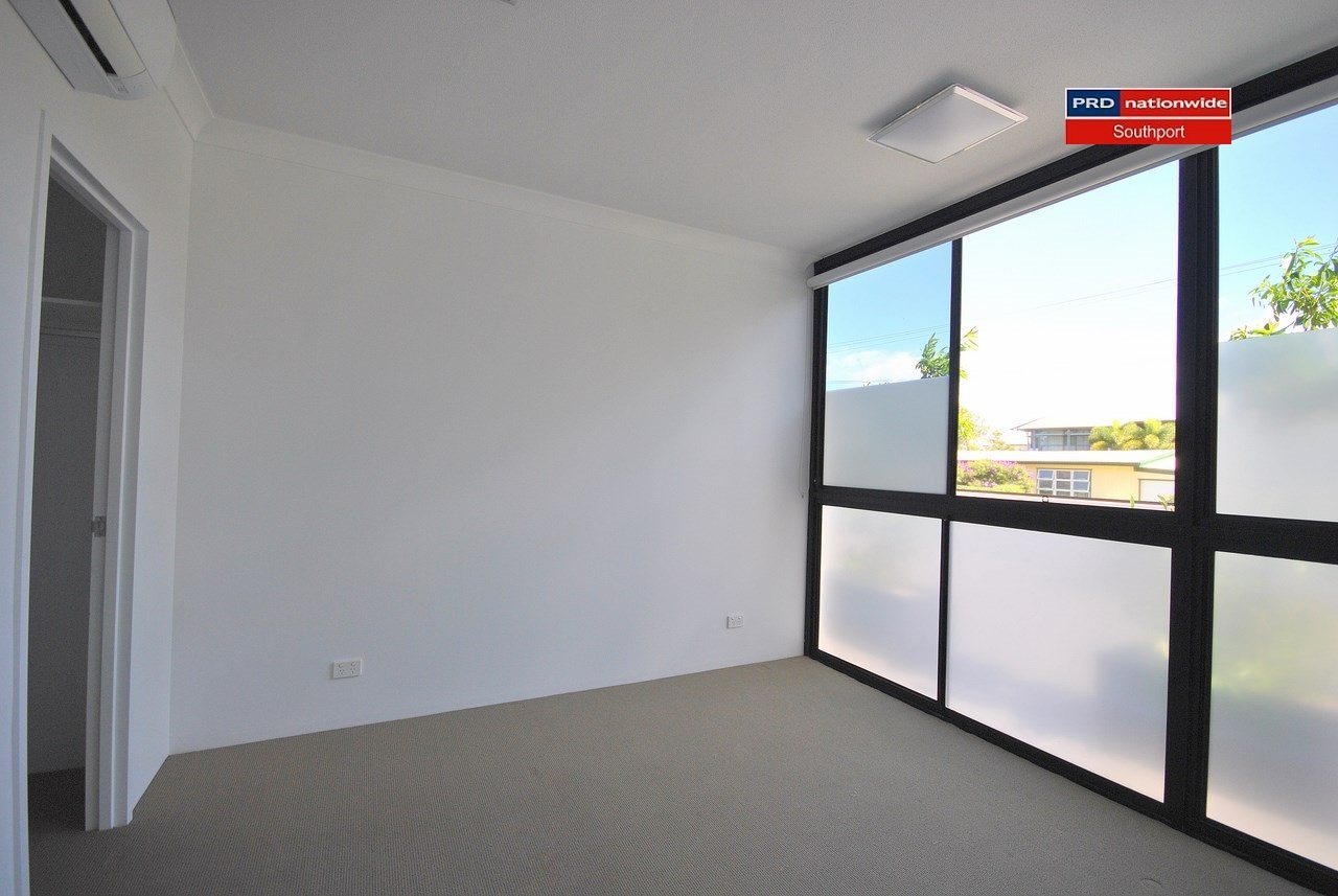 2/37-39 Central Street LABRADOR 6