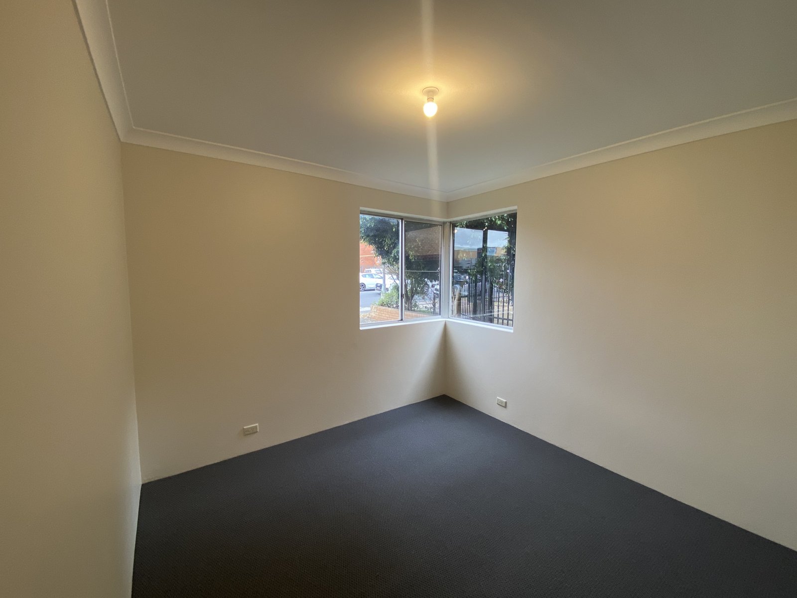 2/37 Bathurst Street LIVERPOOL 7