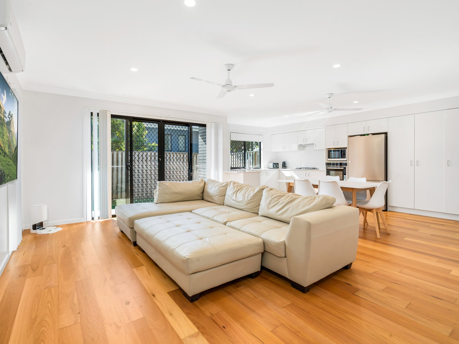 23/7 Border Drive North CURRUMBIN WATERS 2