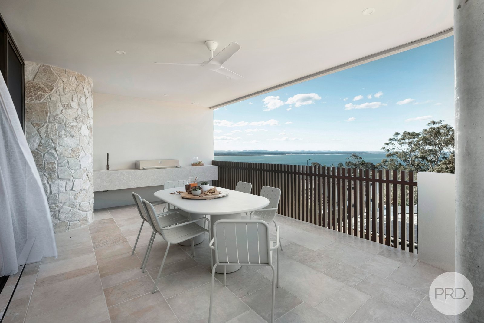 2/37 Canomii Close NELSON BAY 6