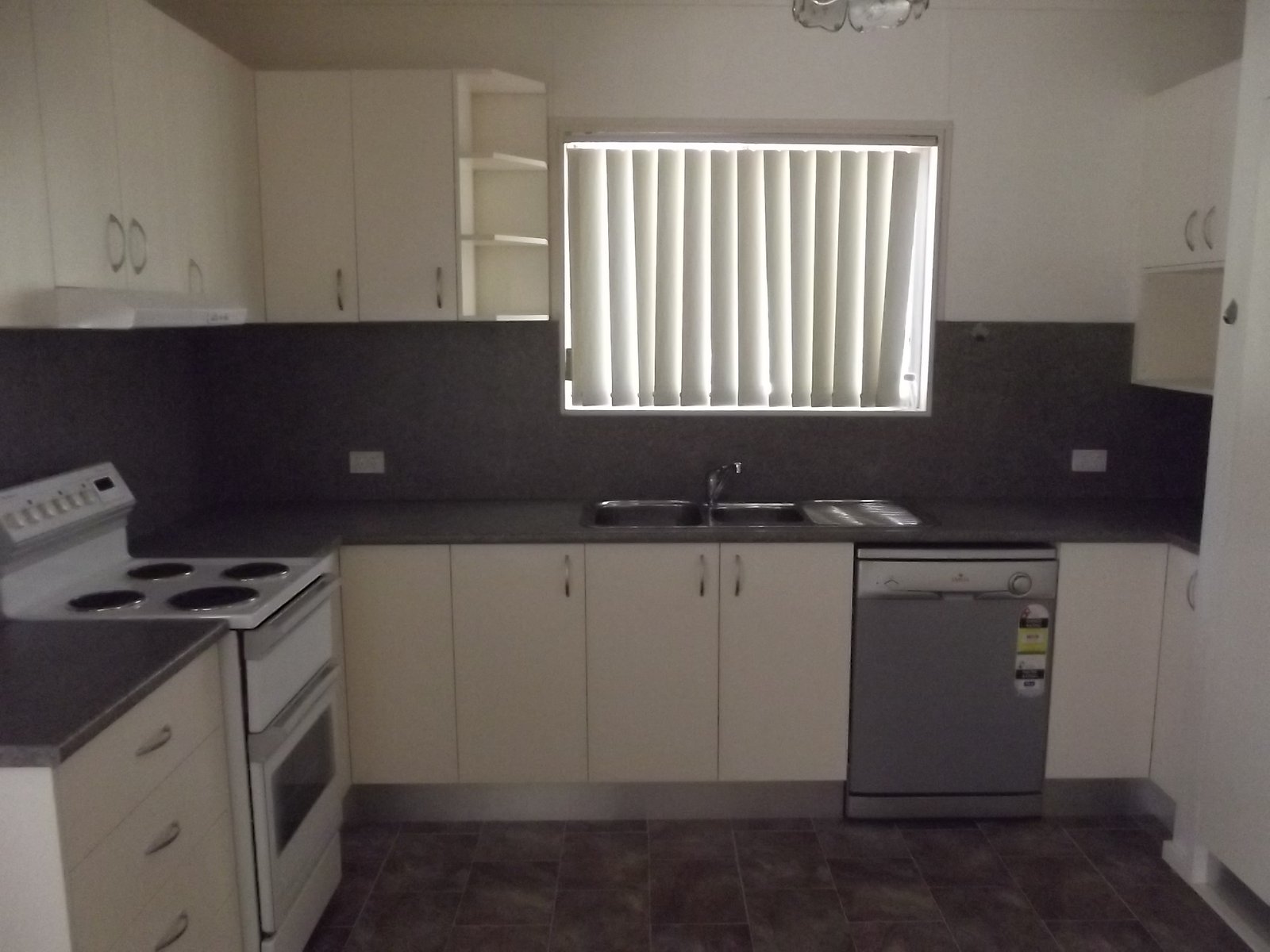 237 Capper Street TUMUT 2