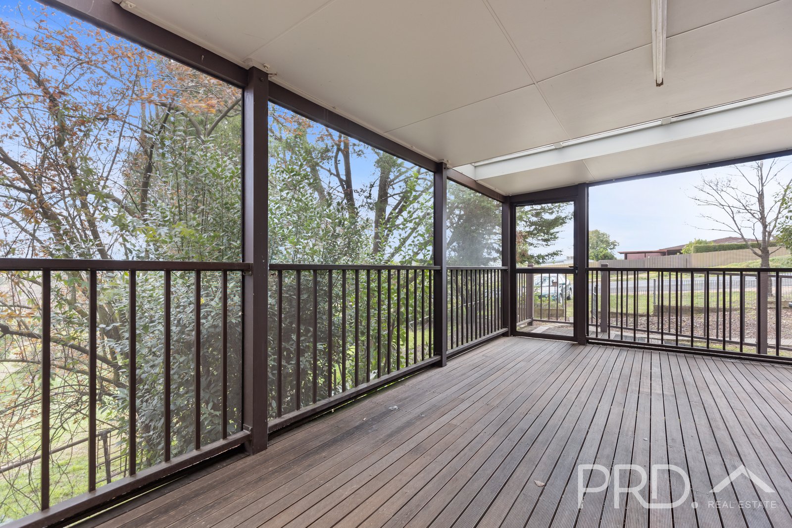 237 Capper Street TUMUT 10