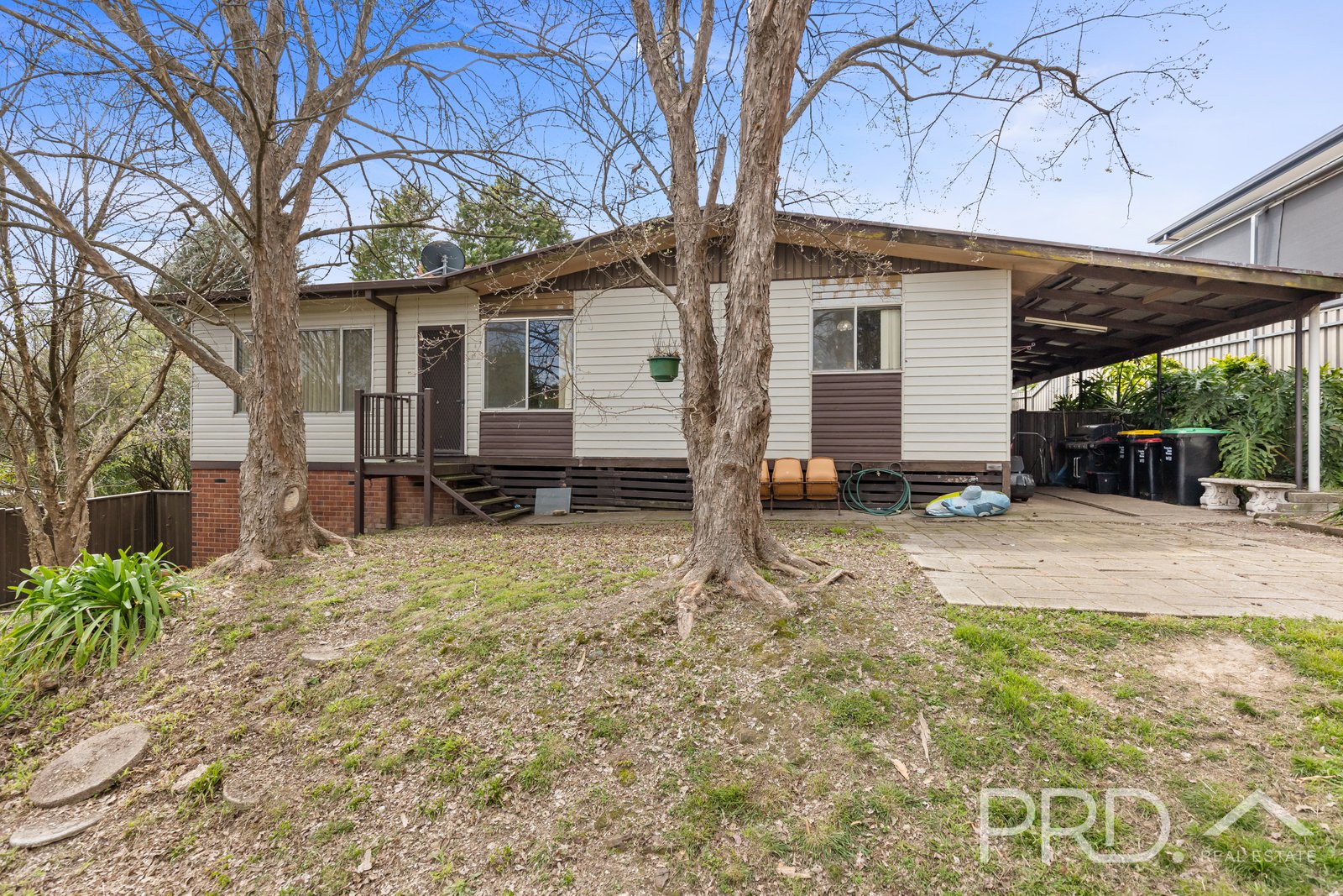 237 Capper Street TUMUT 12