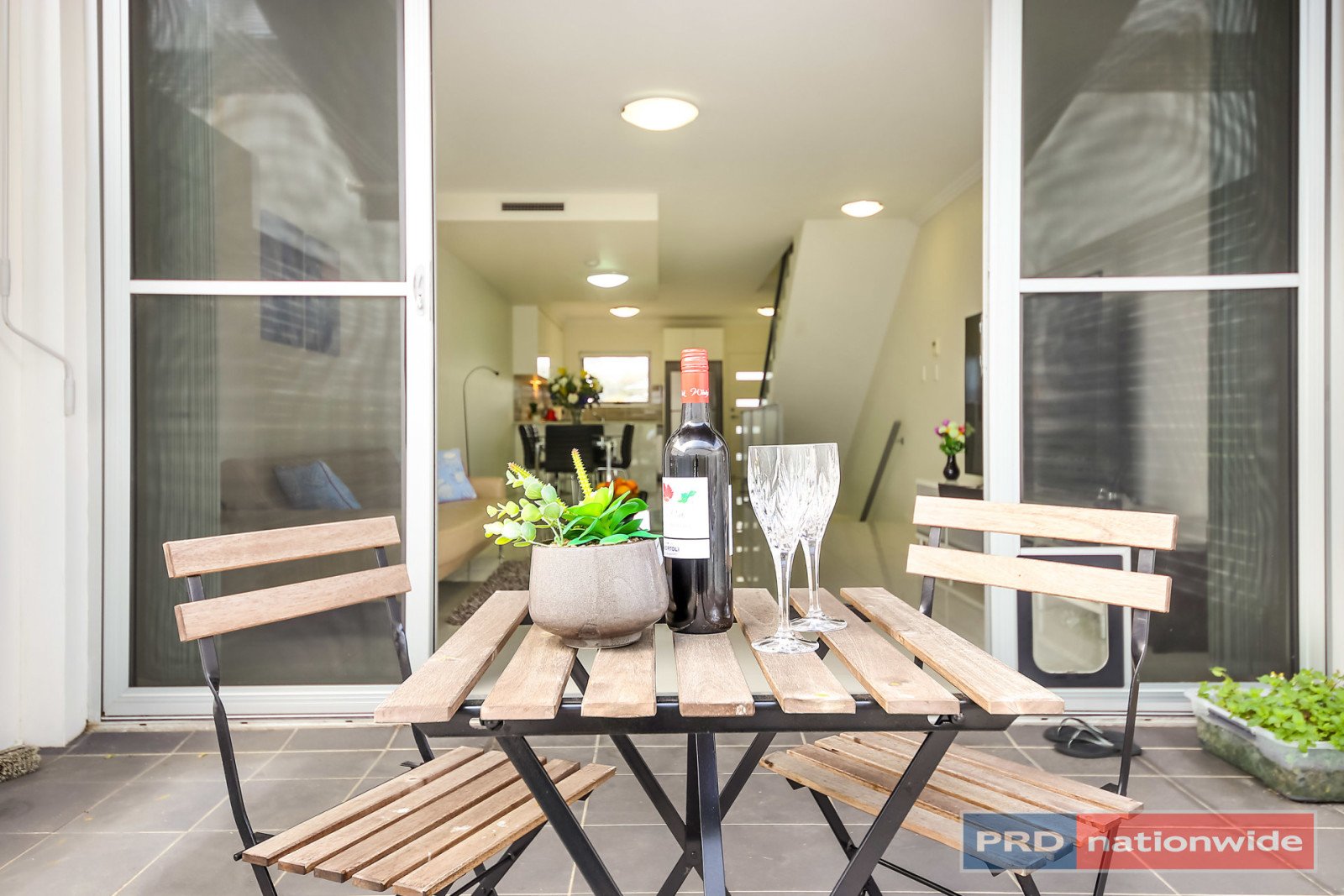 2/37 Forest Rd  HURSTVILLE 7