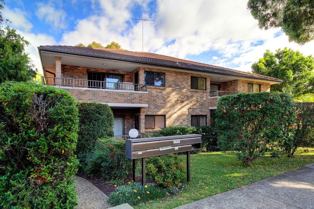 2/37 Letitia Street OATLEY 1