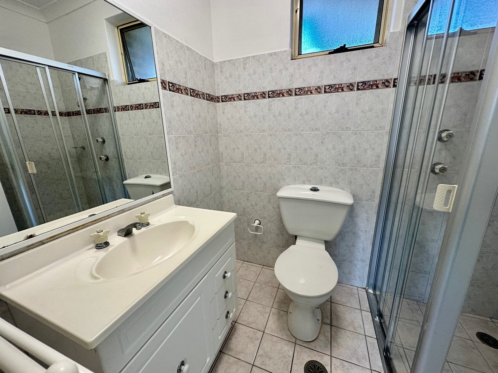 2/37 Lucas Avenue MALABAR 9