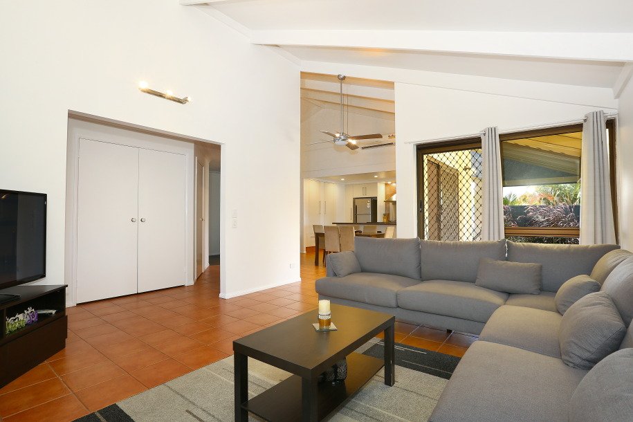 237 Ron Penhaligon Way ROBINA 4