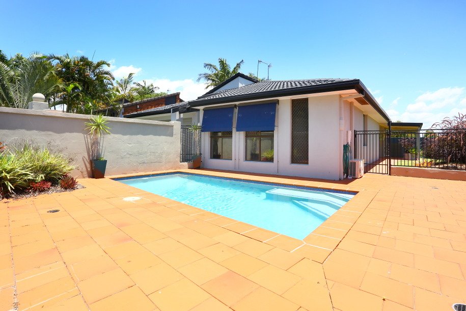 237 Ron Penhaligon Way ROBINA 22