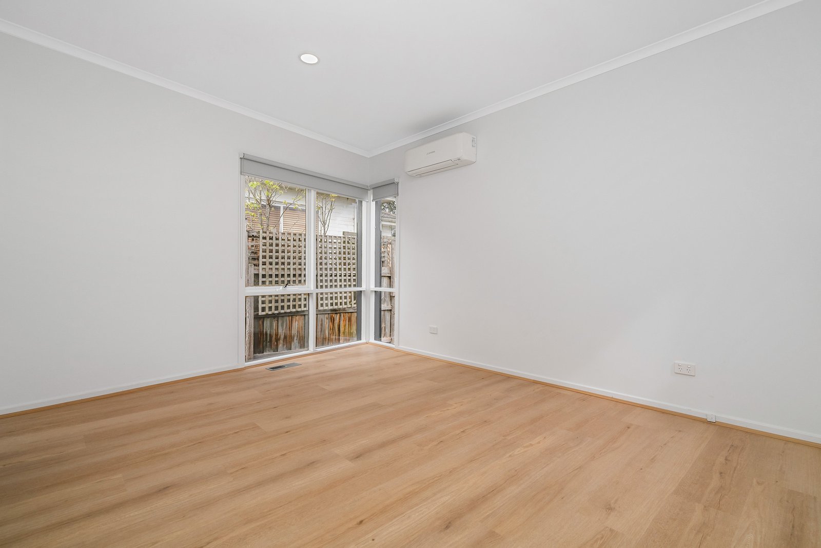 Real Estate and Property in 2/37 Rostrevor Parade , Mont Albert North, VIC