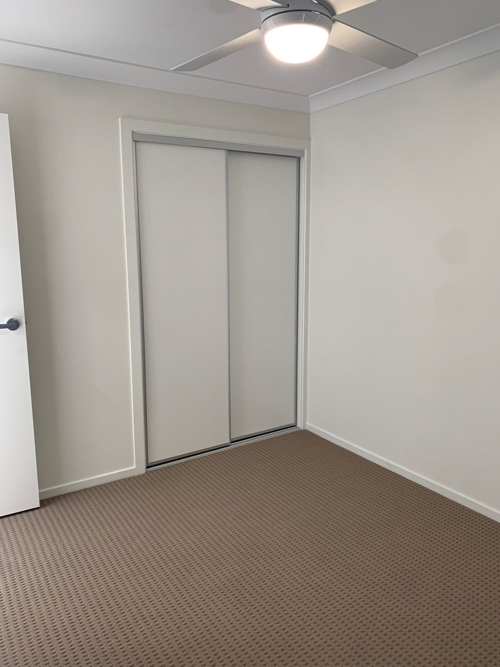 2/37 Tangerine St Gillieston Heights 3