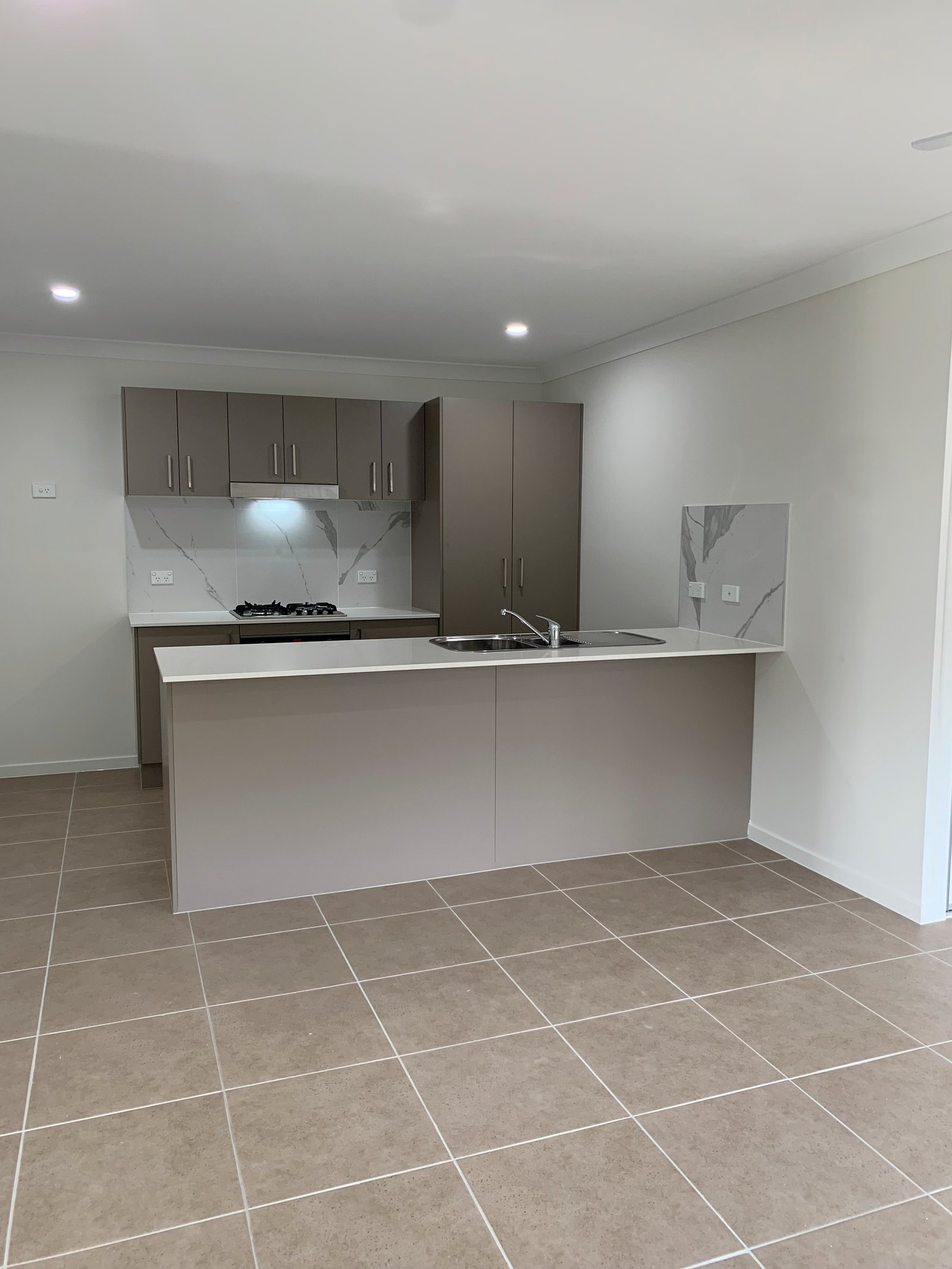 2/37 Tangerine St Gillieston Heights 9