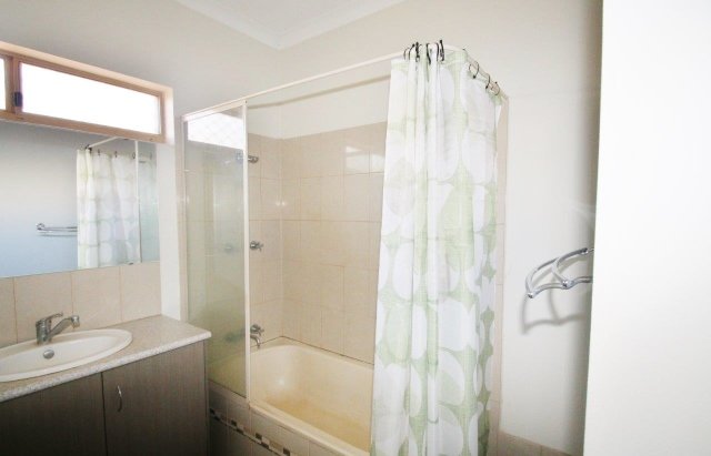 2/37 Taylor Road CABLE BEACH 12