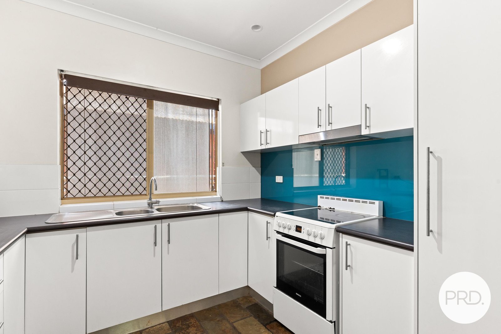 2/37 Taylor Road CABLE BEACH 3