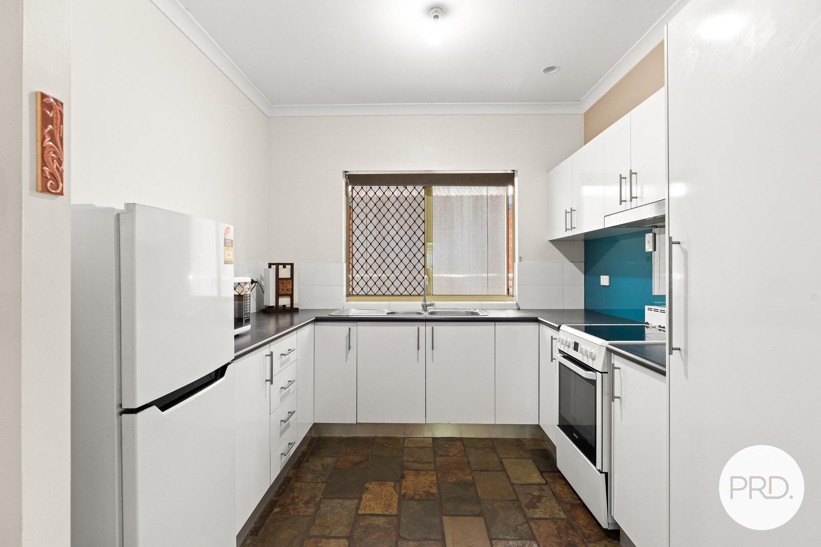 2/37 Taylor Road CABLE BEACH 8