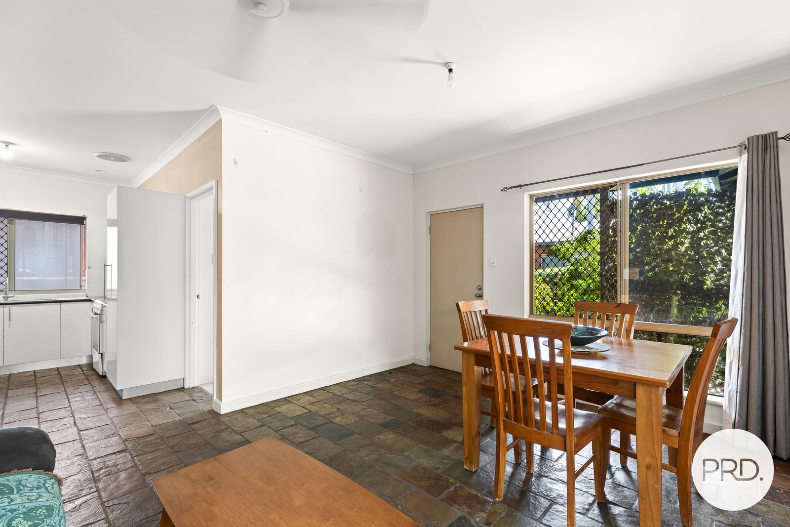 2/37 Taylor Road CABLE BEACH 9