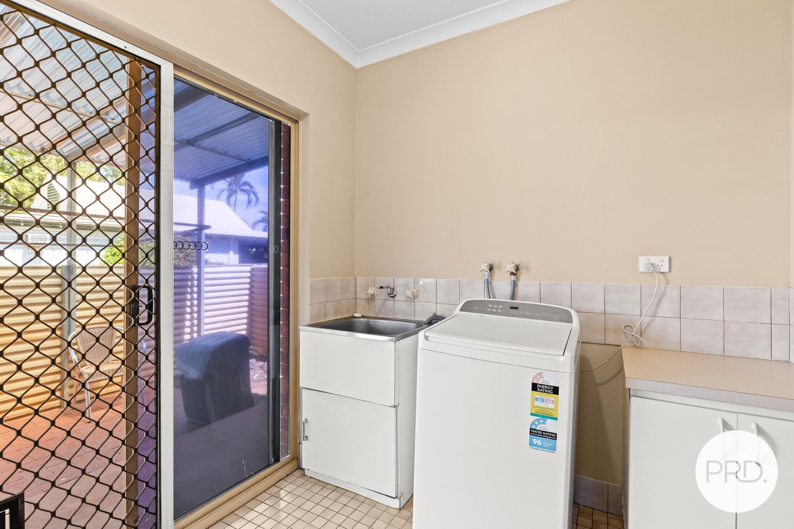 2/37 Taylor Road CABLE BEACH 17