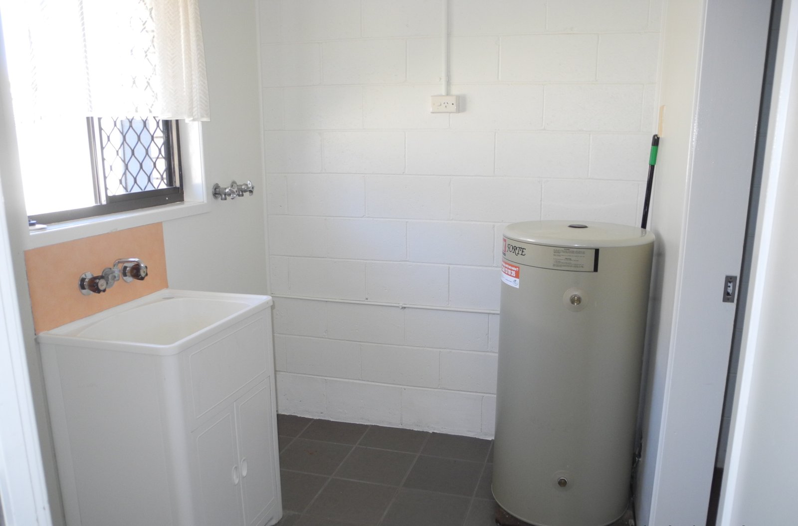 2/37 TYSON Crescent TANNUM SANDS 5