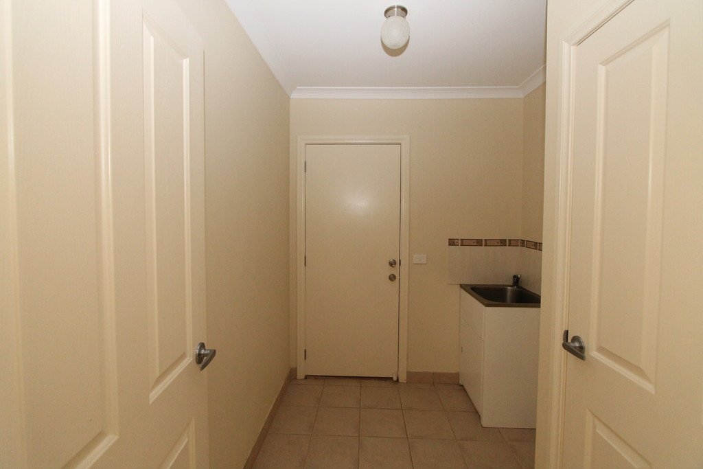 2/37 Victoria Street CRESWICK 10