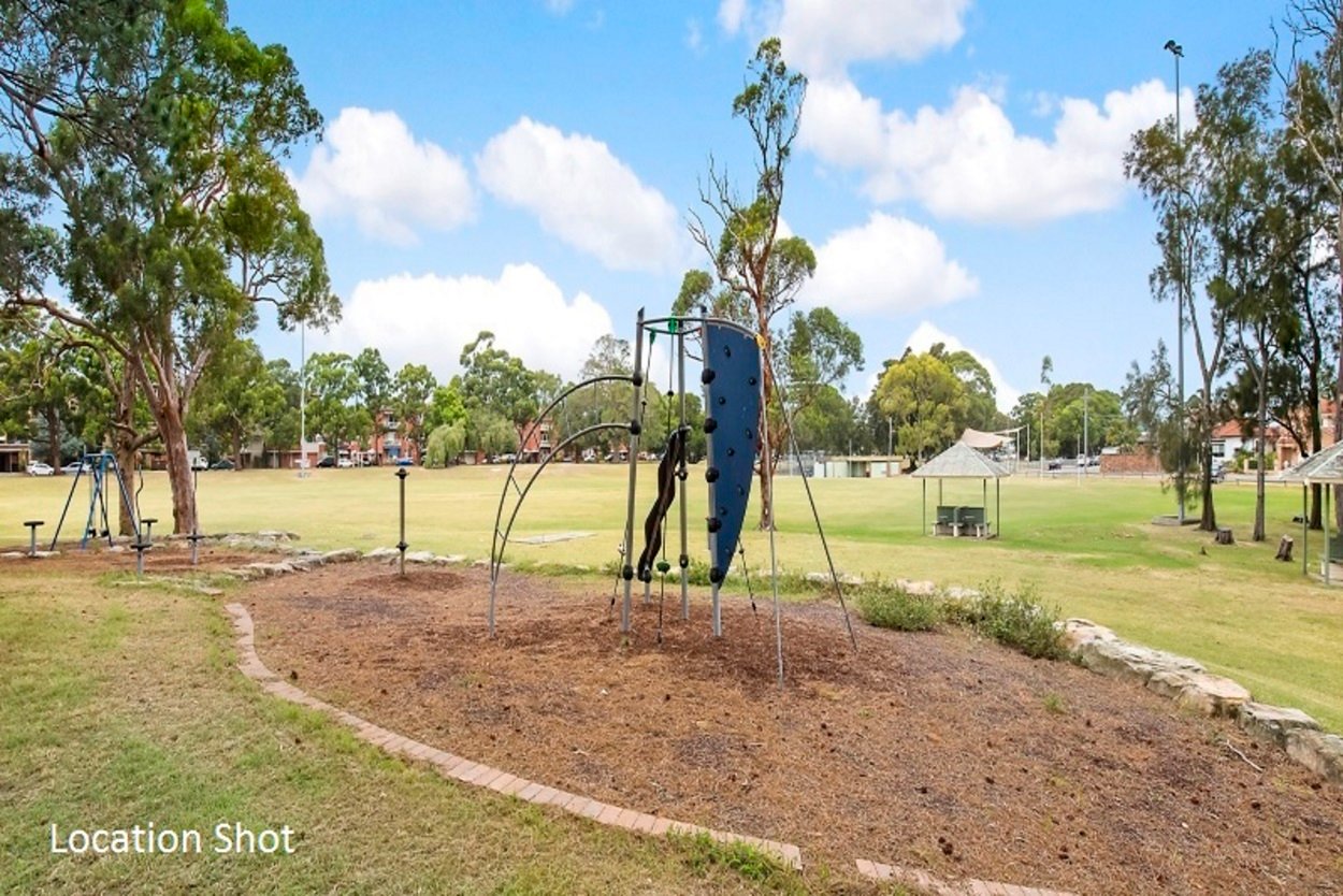 2/37 Walmer Street SANS SOUCI 14