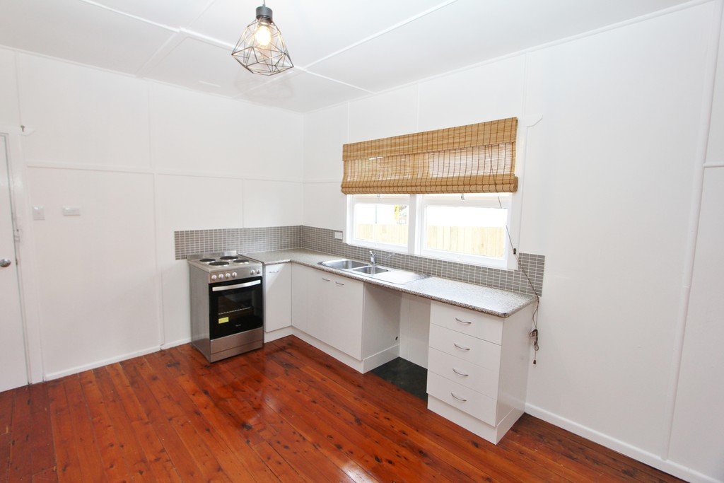 237 Wardoo Street SOUTHPORT 4