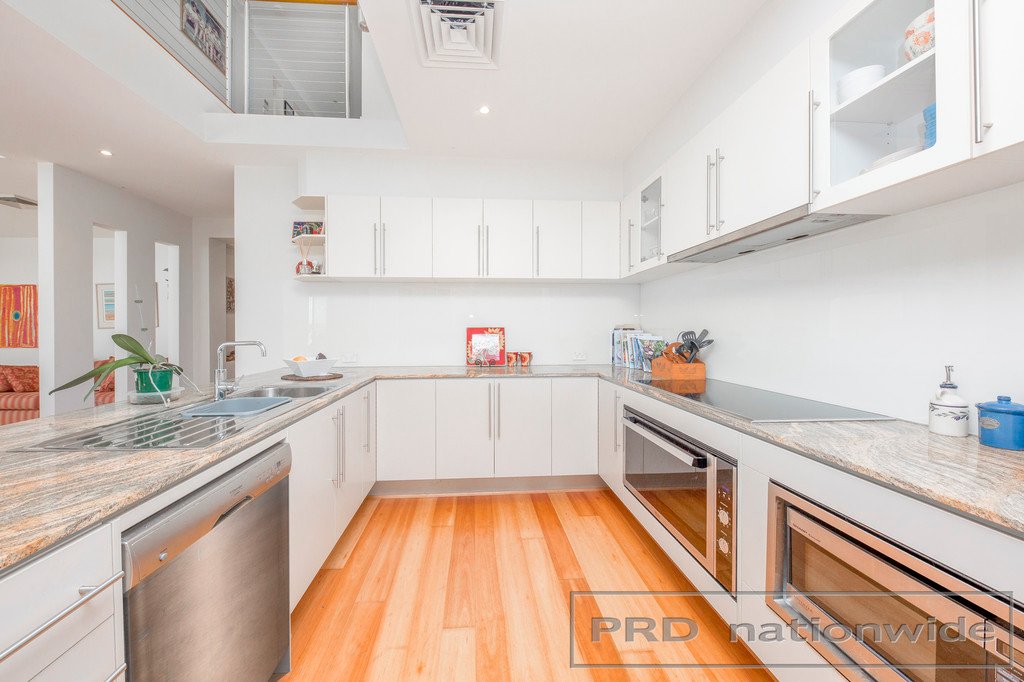 237 Windermere Road LOCHINVAR 4