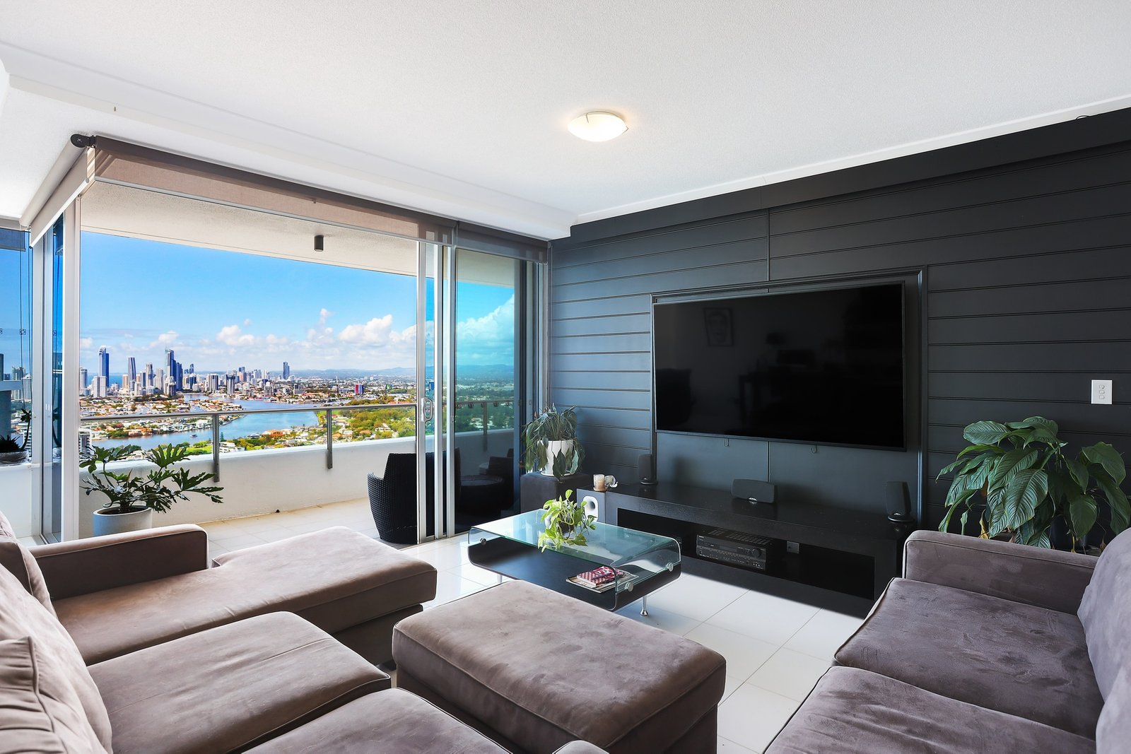 23703/5 Lawson Street SOUTHPORT 5