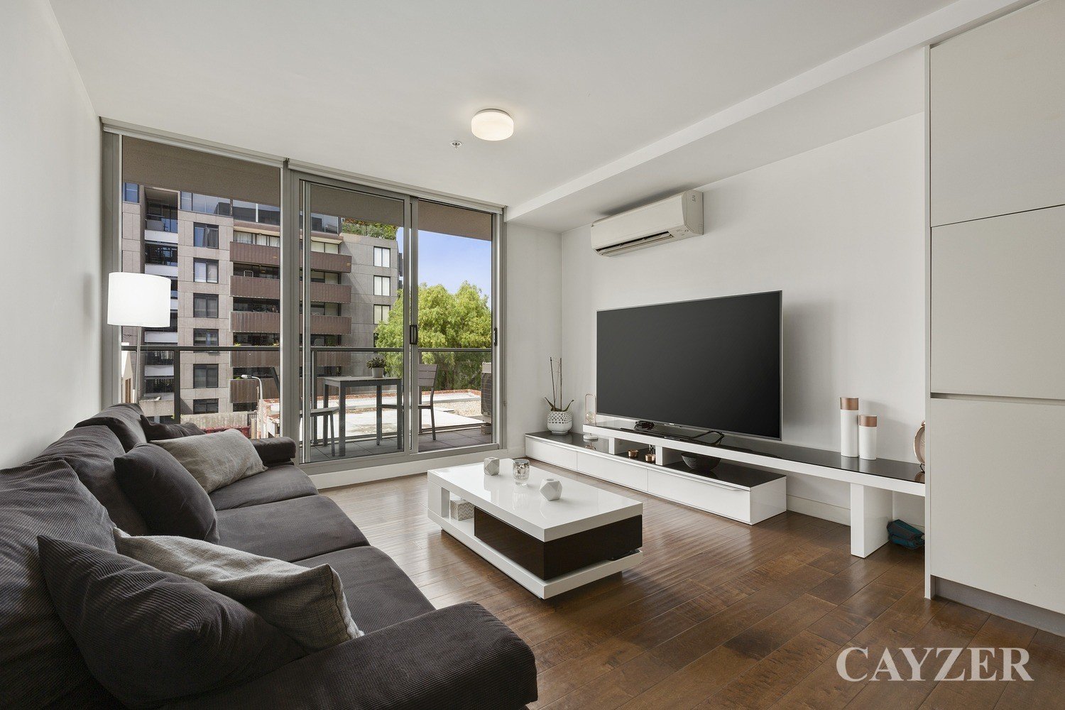 Gallery: 237/70 Nott Street