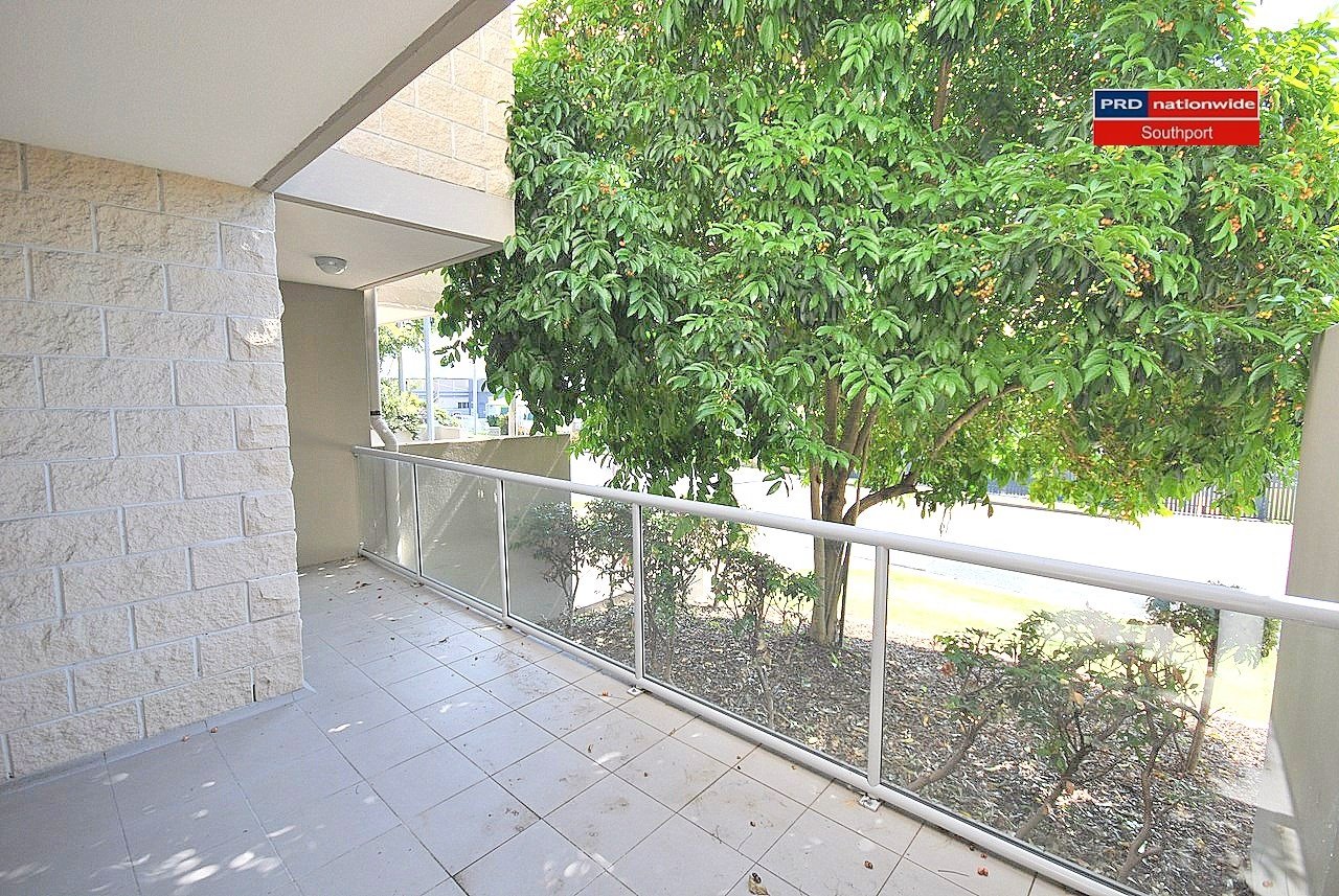 2/38-40 Johnston Street SOUTHPORT 5