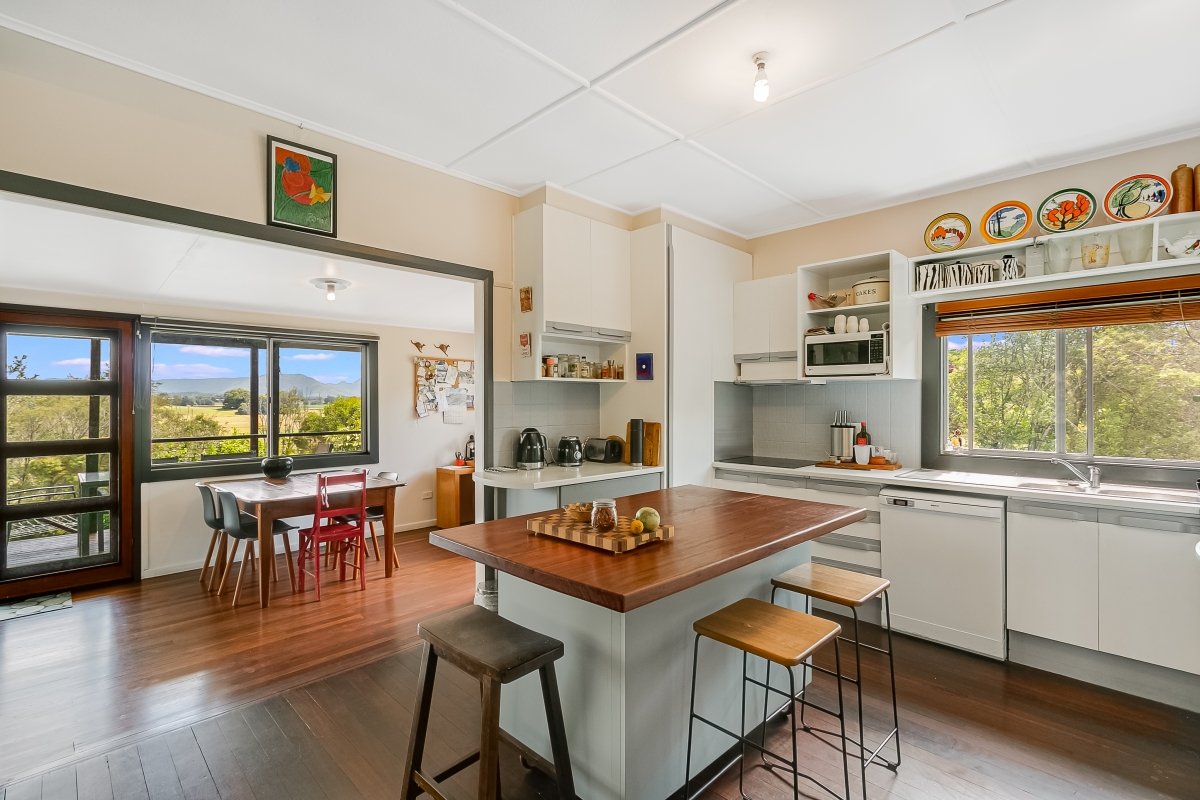 238 Clothiers Creek Road NUNDERI 5