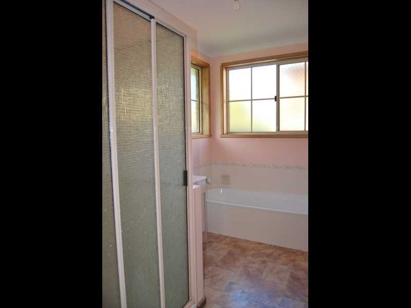 2/38 Cuthbertson Place LENAH VALLEY 8