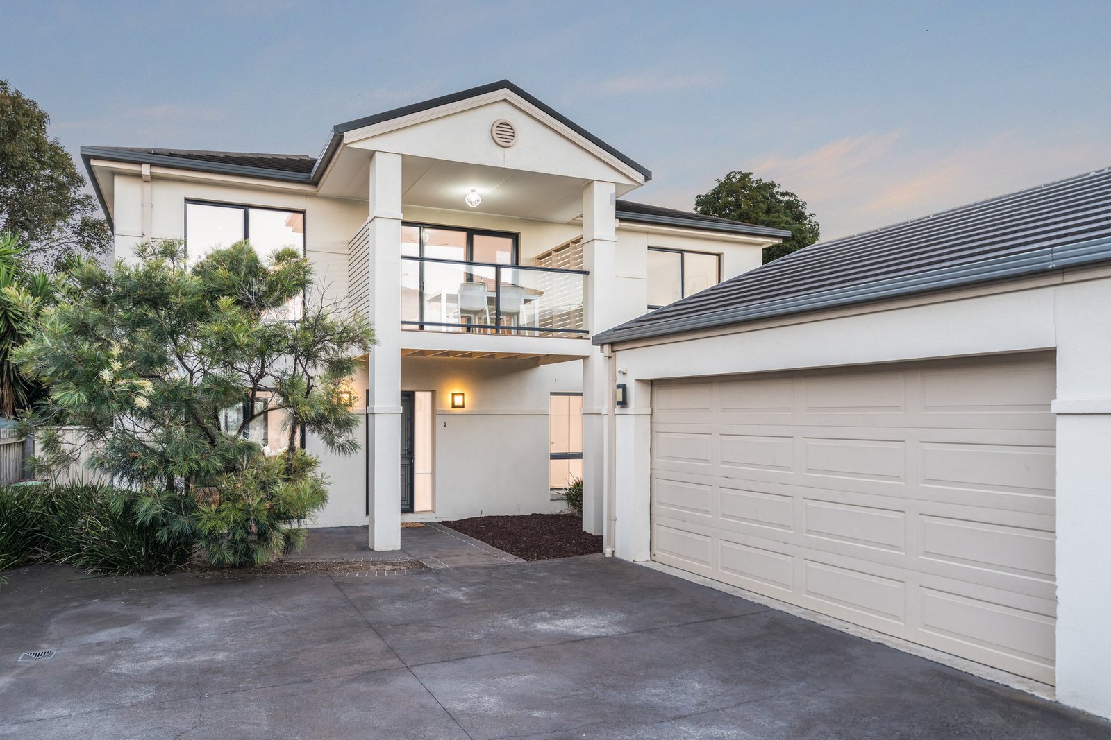 Gallery: 2/38 Denman Street