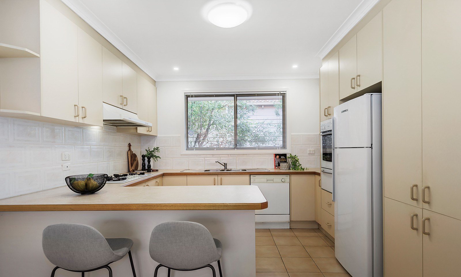 Gallery: 2/38 Loranne Street
