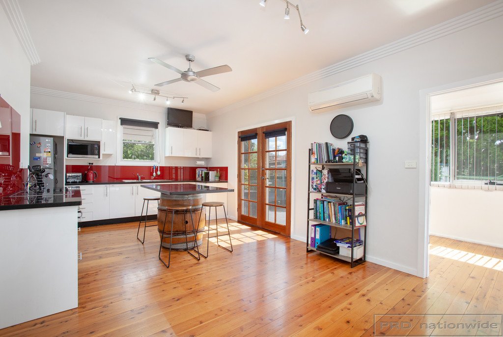238 New England Highway RUTHERFORD 4
