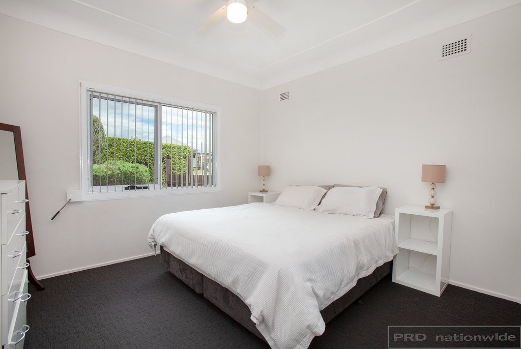 238 New England Highway RUTHERFORD 9