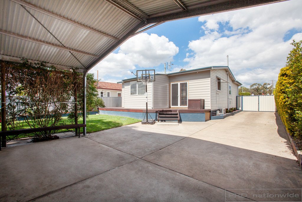 238 New England Highway RUTHERFORD 13