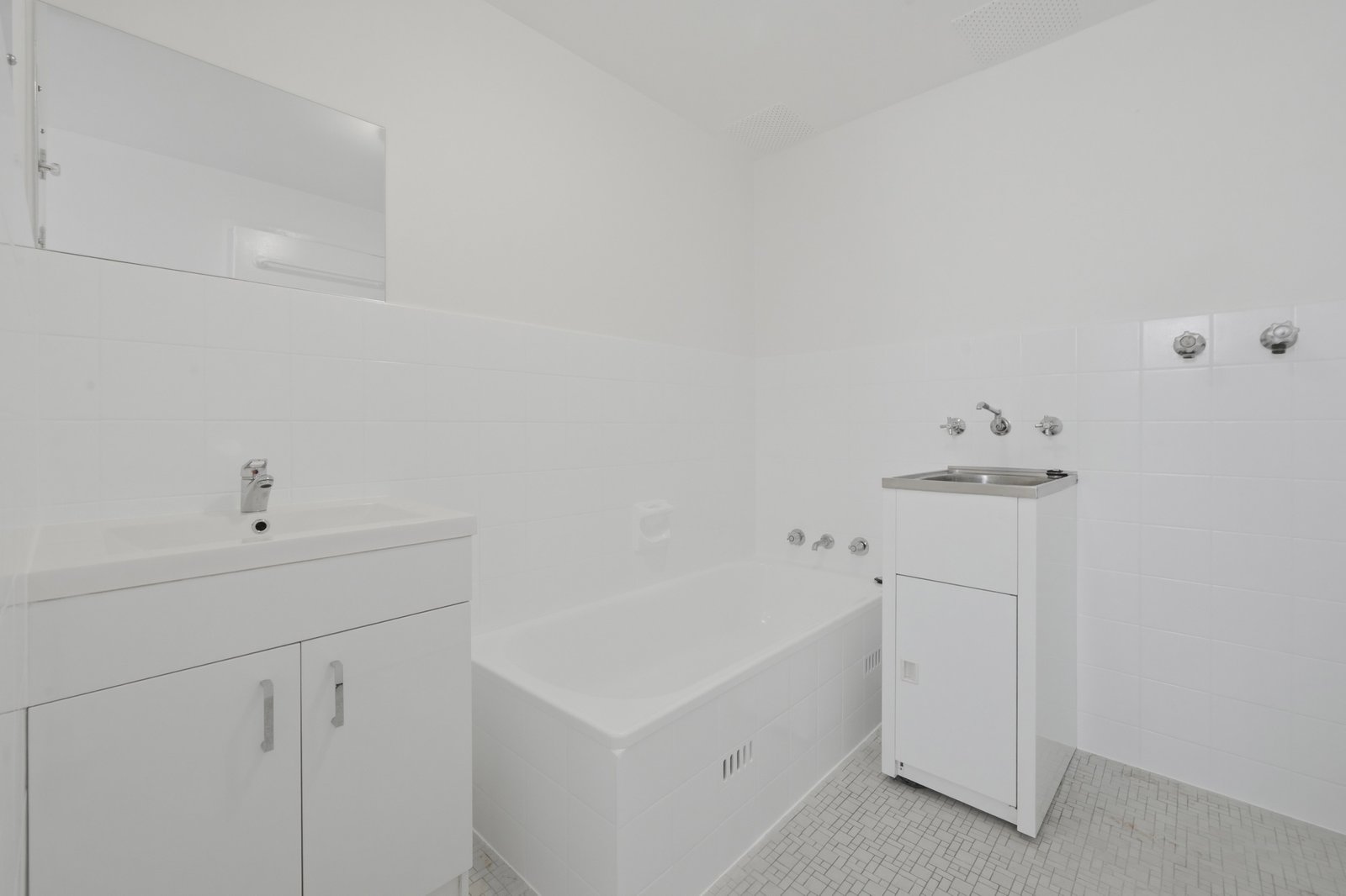 2/38 Rhodes Street HILLSDALE 5
