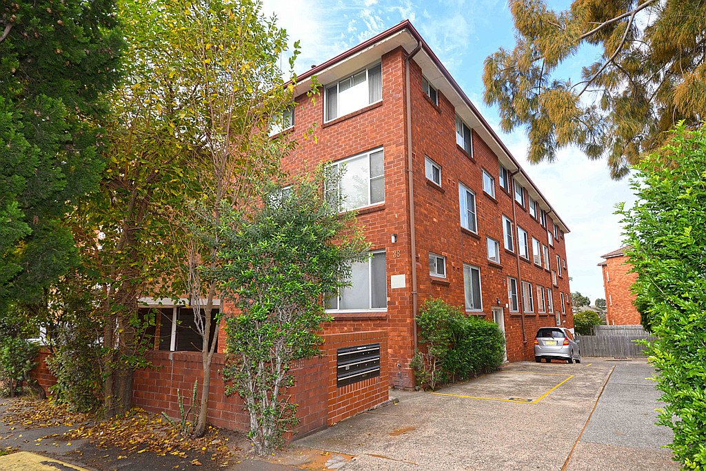 2/38 Rhodes Street HILLSDALE 8