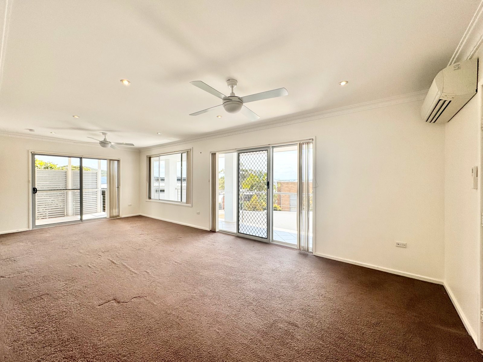 2/38 Ronald Avenue SHOAL BAY 2