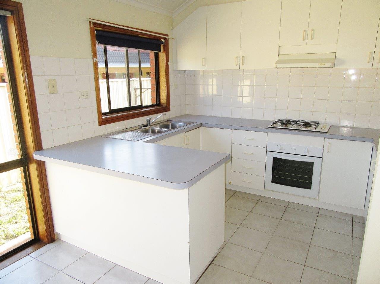 Gallery: 2/38 Schneider Crescent