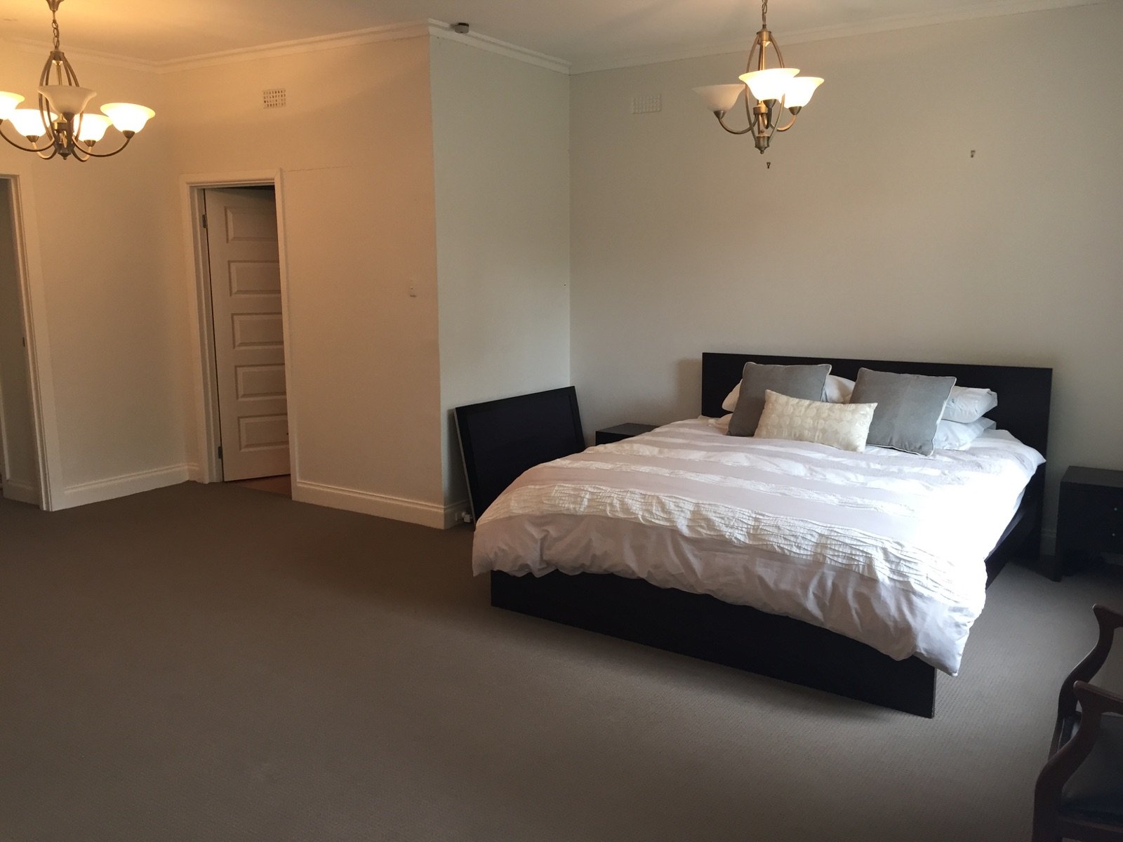 Gallery: 238 South Road