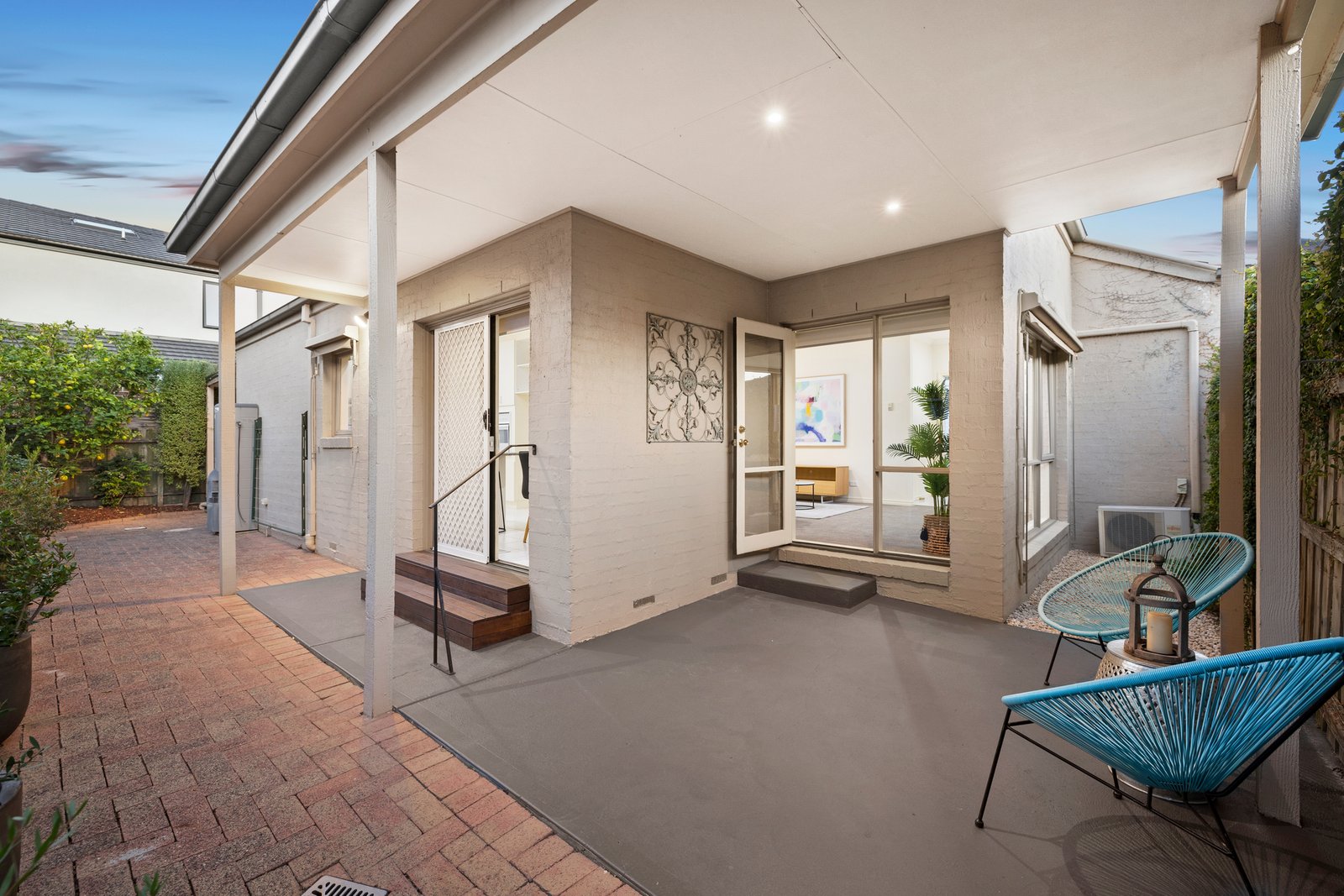 Gallery: 2/38 Tambet Street