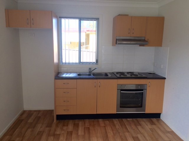 2/38 Tania Avenue SOUTH PENRITH 1