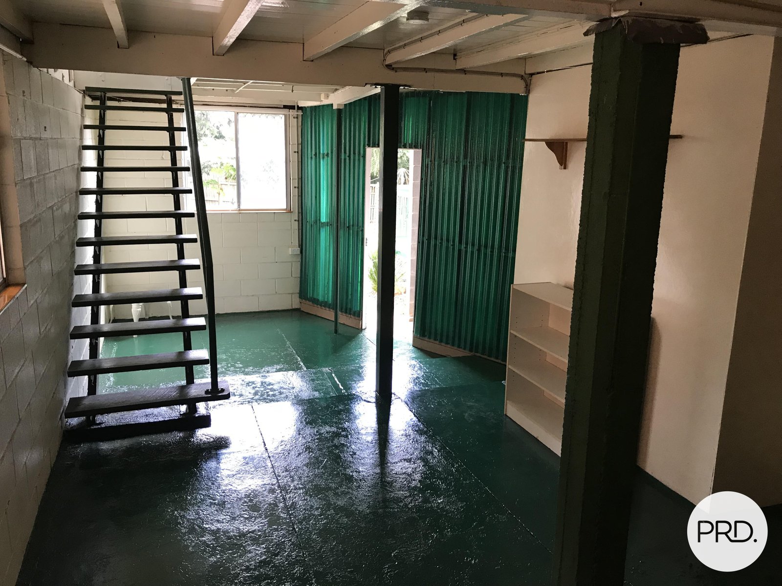 2/38 Wooloowin Ave  WOOLOOWIN 9