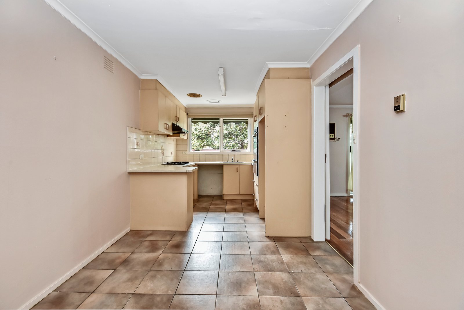 Gallery: 23/83 View Road