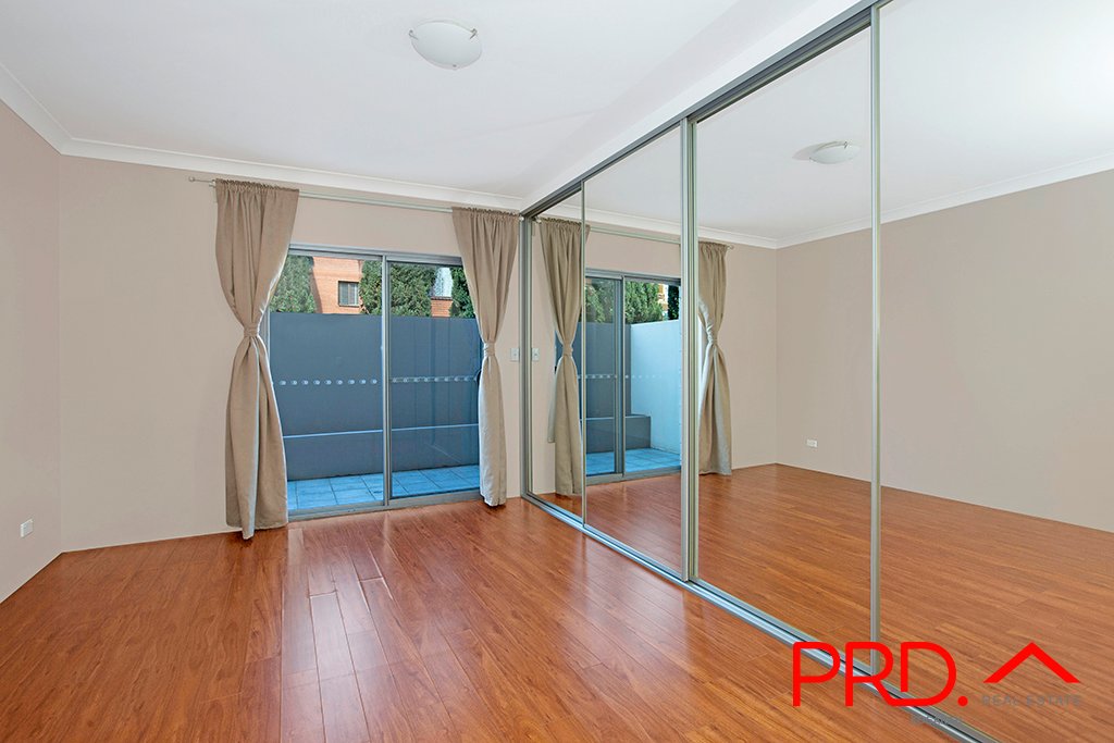 2/384A-388 Railway Parade CARLTON 4