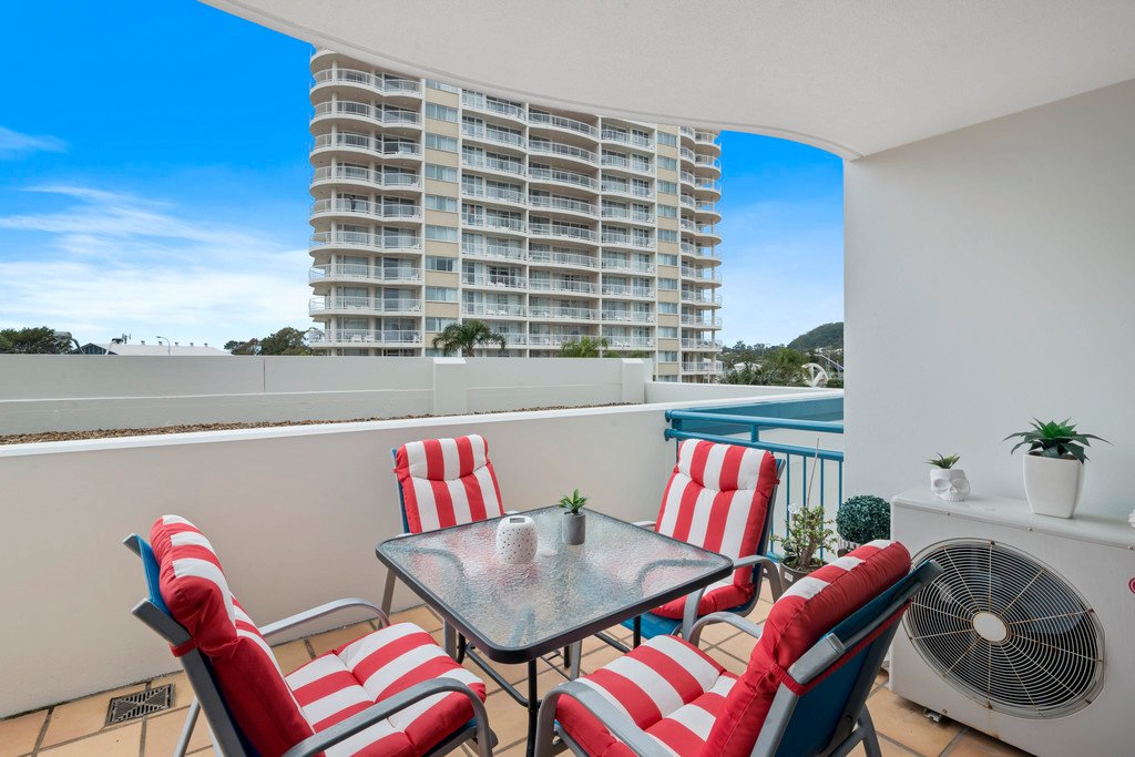 238/99 Griffith Street COOLANGATTA 6