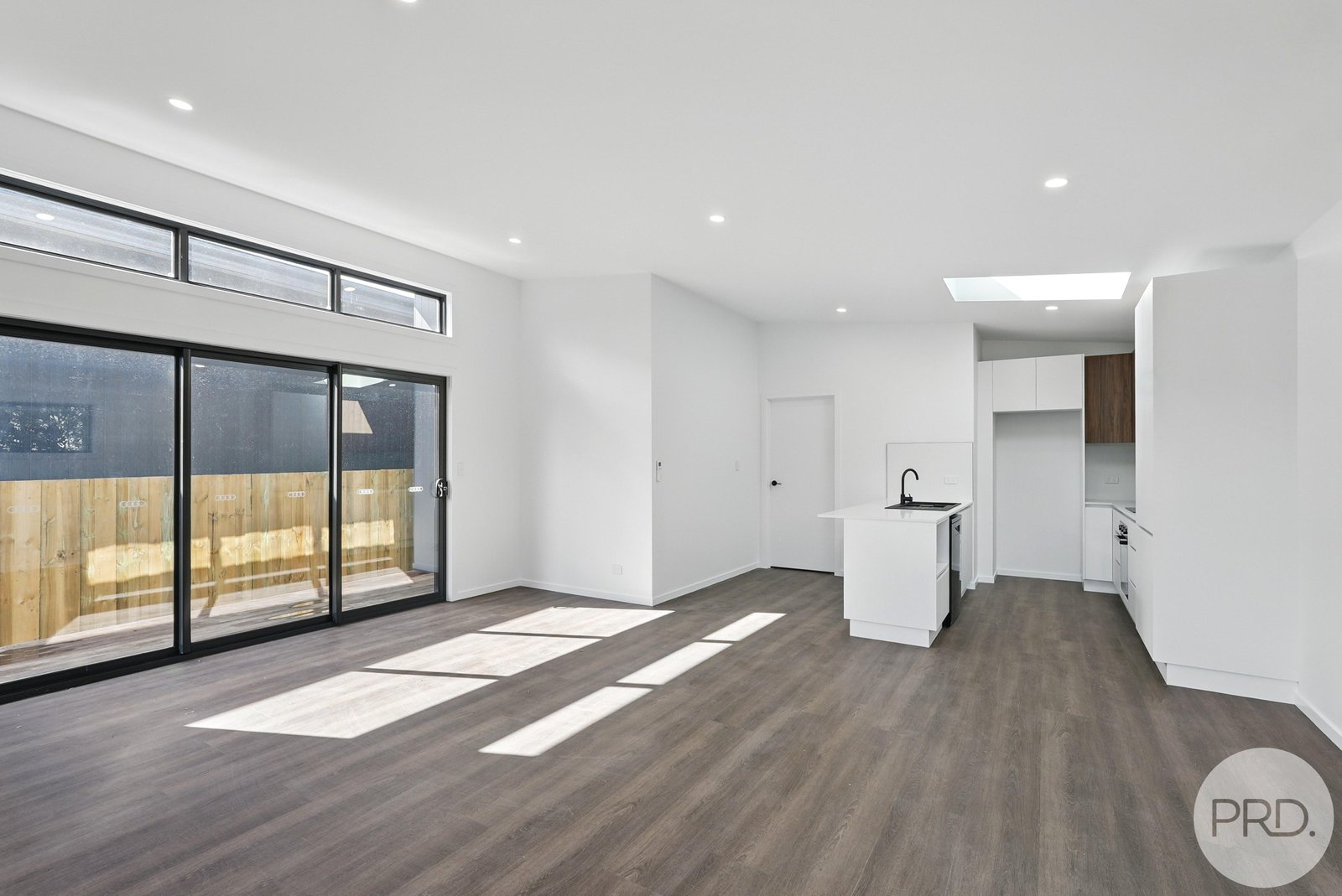 2/39-41 Fouche Avenue OLD BEACH 3